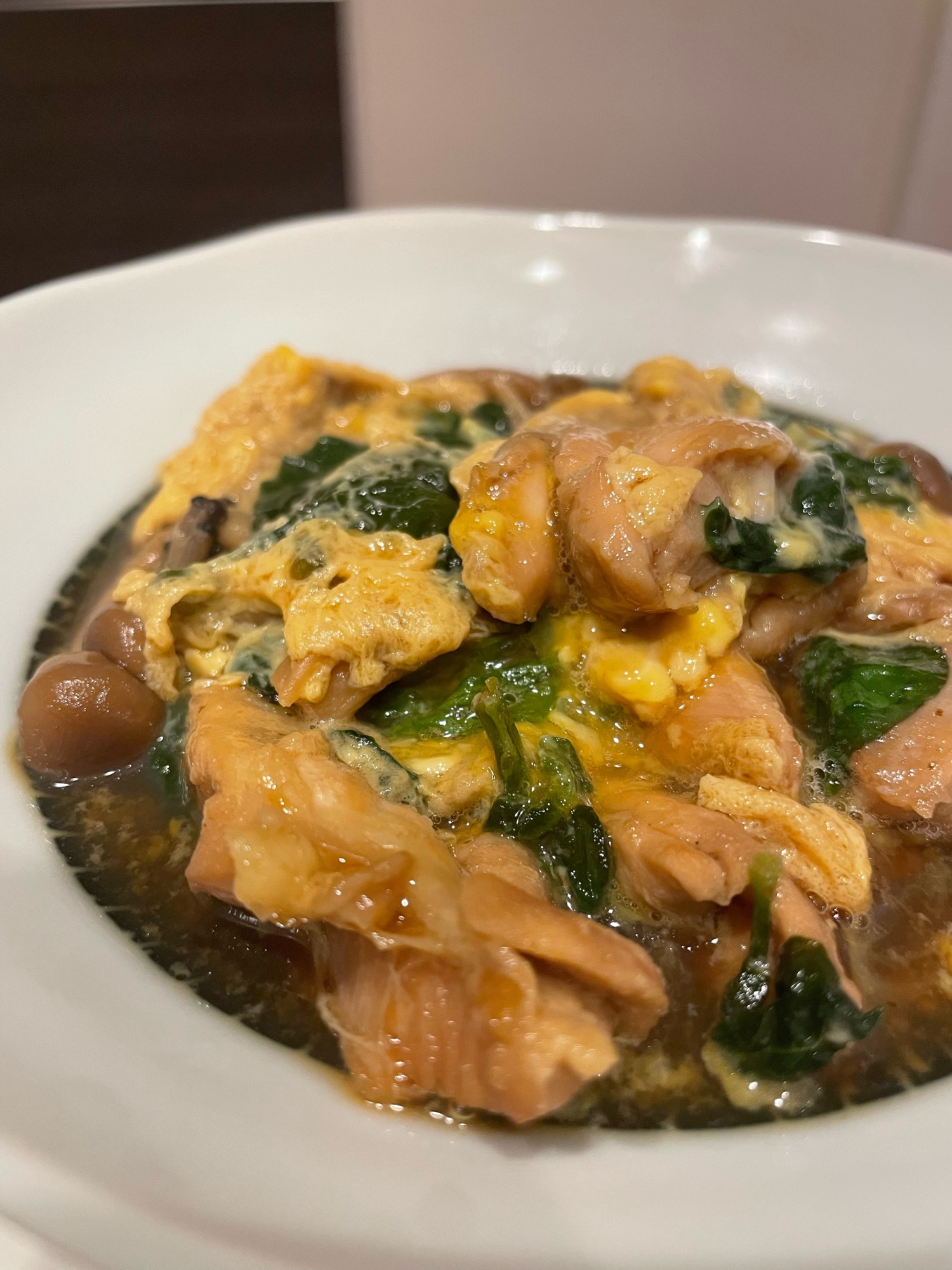 つるむらさきと鶏肉の卵とじ