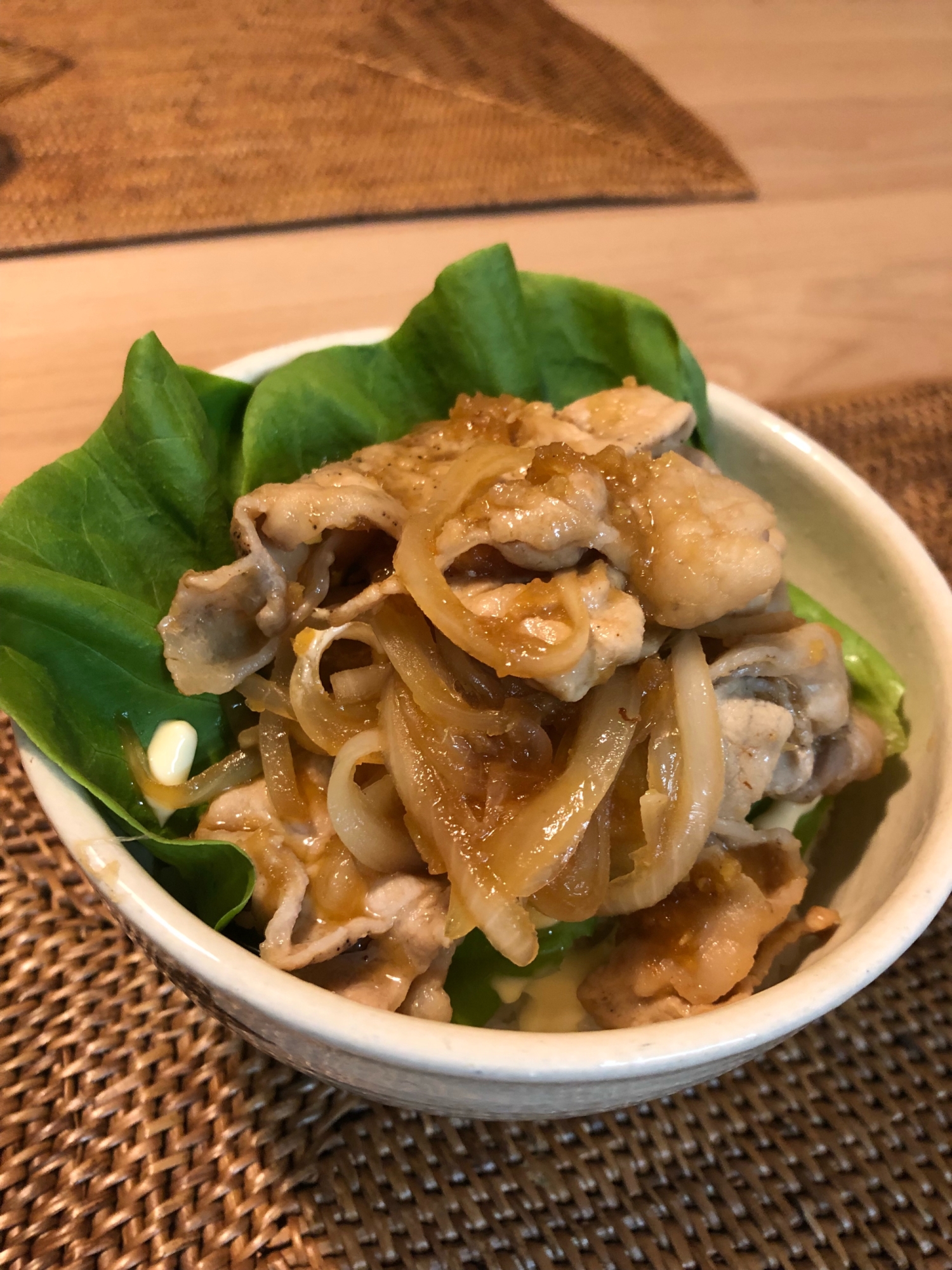 がっつり食べたい生姜焼き丼