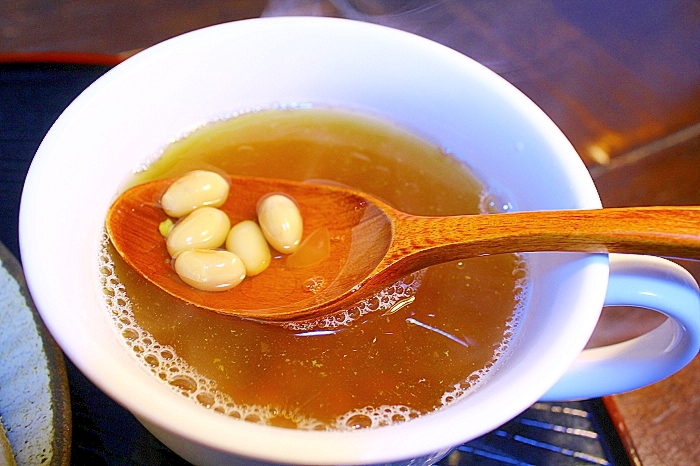 大豆の煮汁スープ
