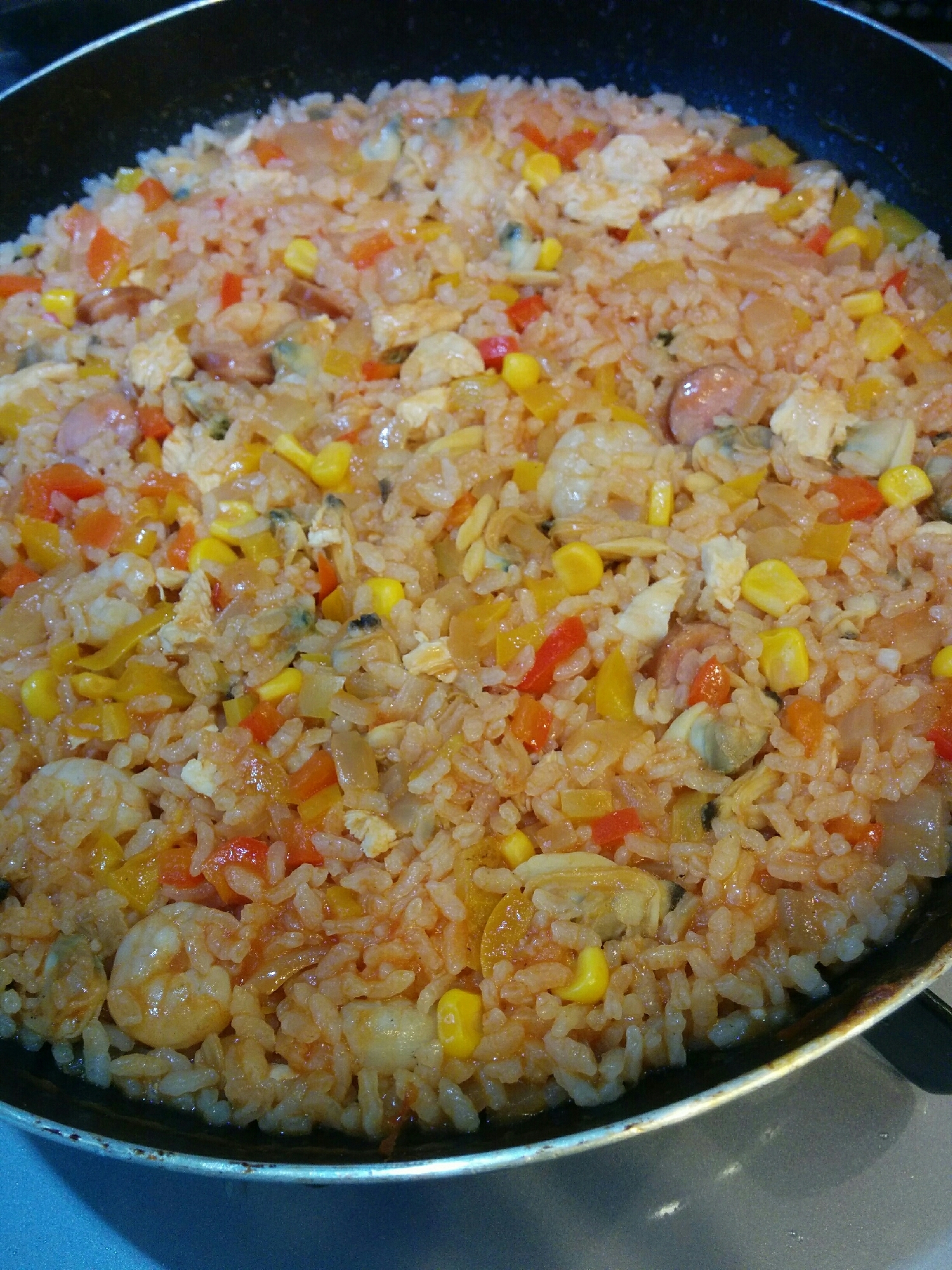 子供が喜ぶトマトジュースで作るパエリア