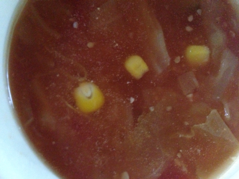 キャベツとコーンのトマト味噌スープ