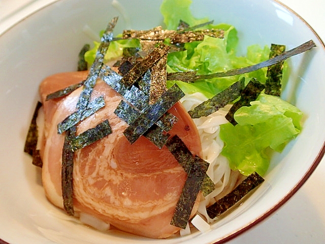 麺つゆで チャーシューとレタスと海苔のっけ糖質0麺 レシピ 作り方 By ぷ みぃまま 楽天レシピ