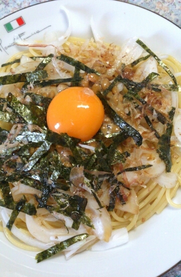 新玉ねぎと納豆の和風パスタ