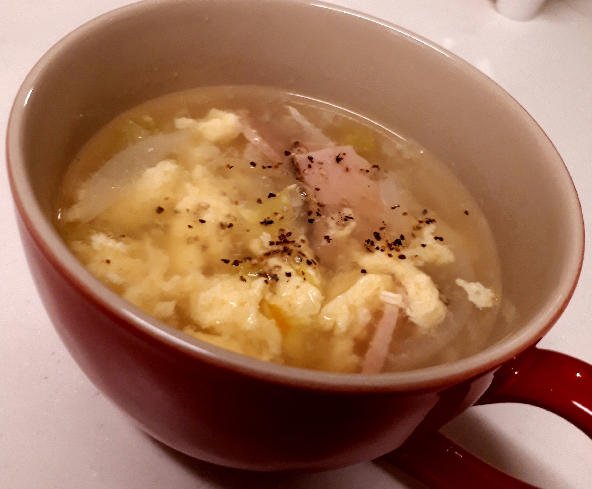 食物繊維たっぷりレタスと卵の中華スープ
