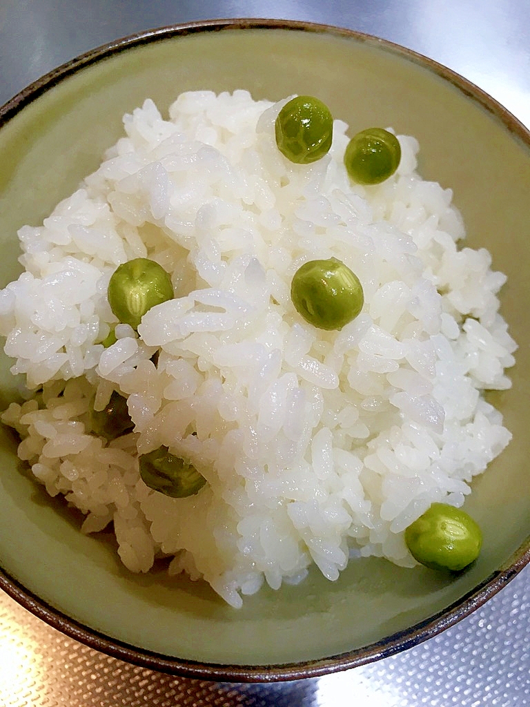 炊飯器で炊くグリーンピースごはん