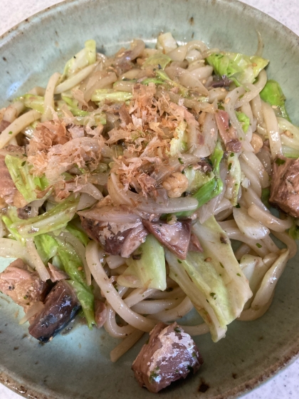 サバ缶で”焼きうどん”