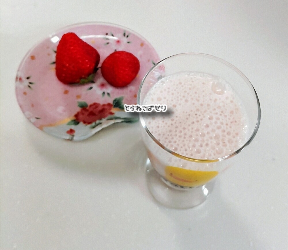 黒糖いちご牛乳