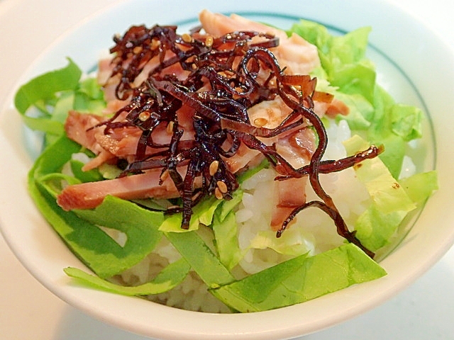 サラダ菜と焼豚と昆布佃煮のっけてごはん