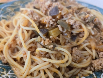 ワンパンで作れて洗い物少なく助かりますっ(^_^)/初めてトマトジュース使ってパスタ作りました!おいしかったです♪