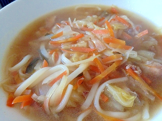 ★暑い日にも野菜たくさんヘルシー煮込みうどん☆