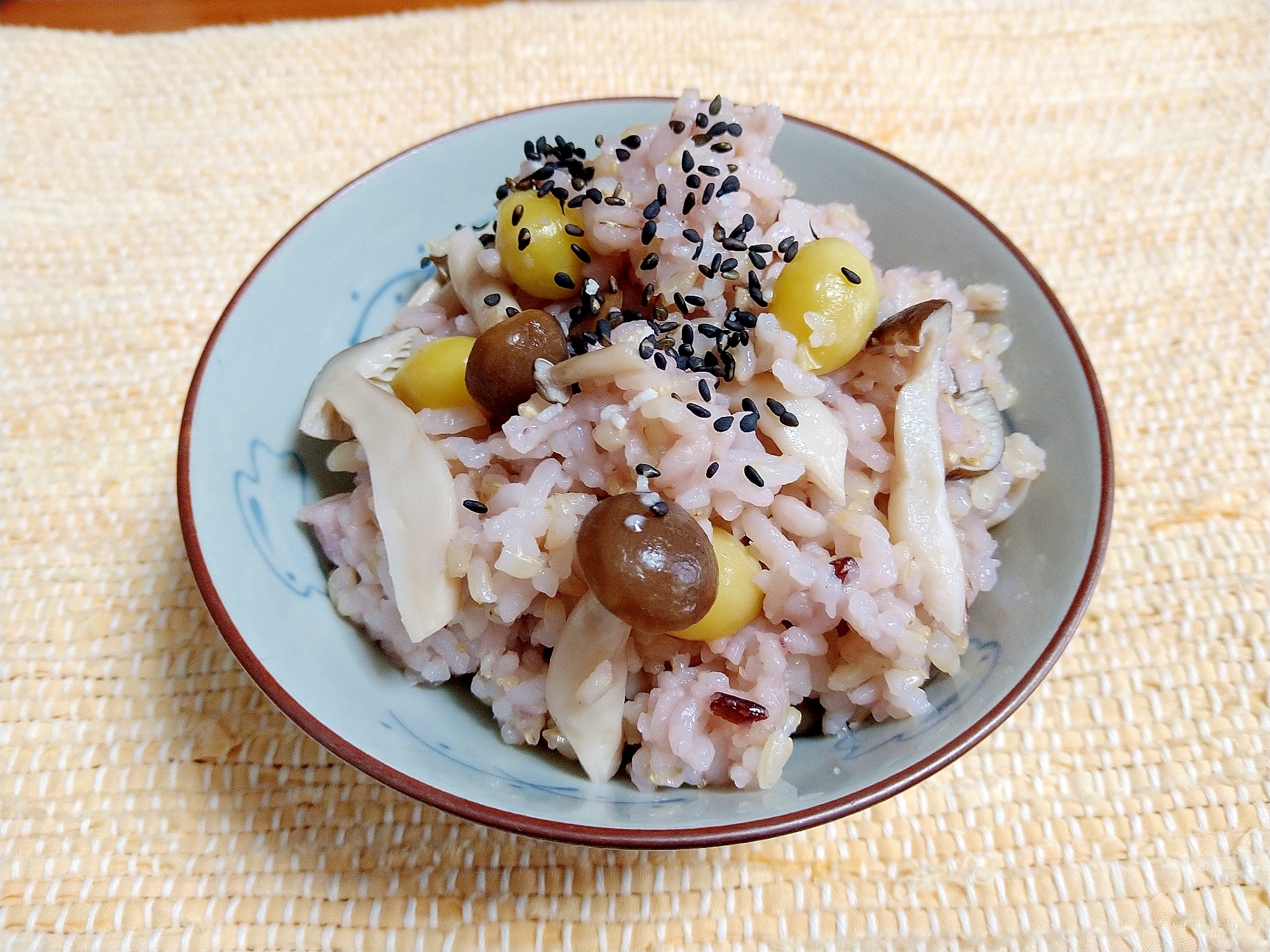 銀杏入りで秋の雑穀飯