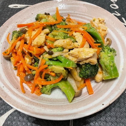 鶏むね肉と野菜のマヨラー油焼き