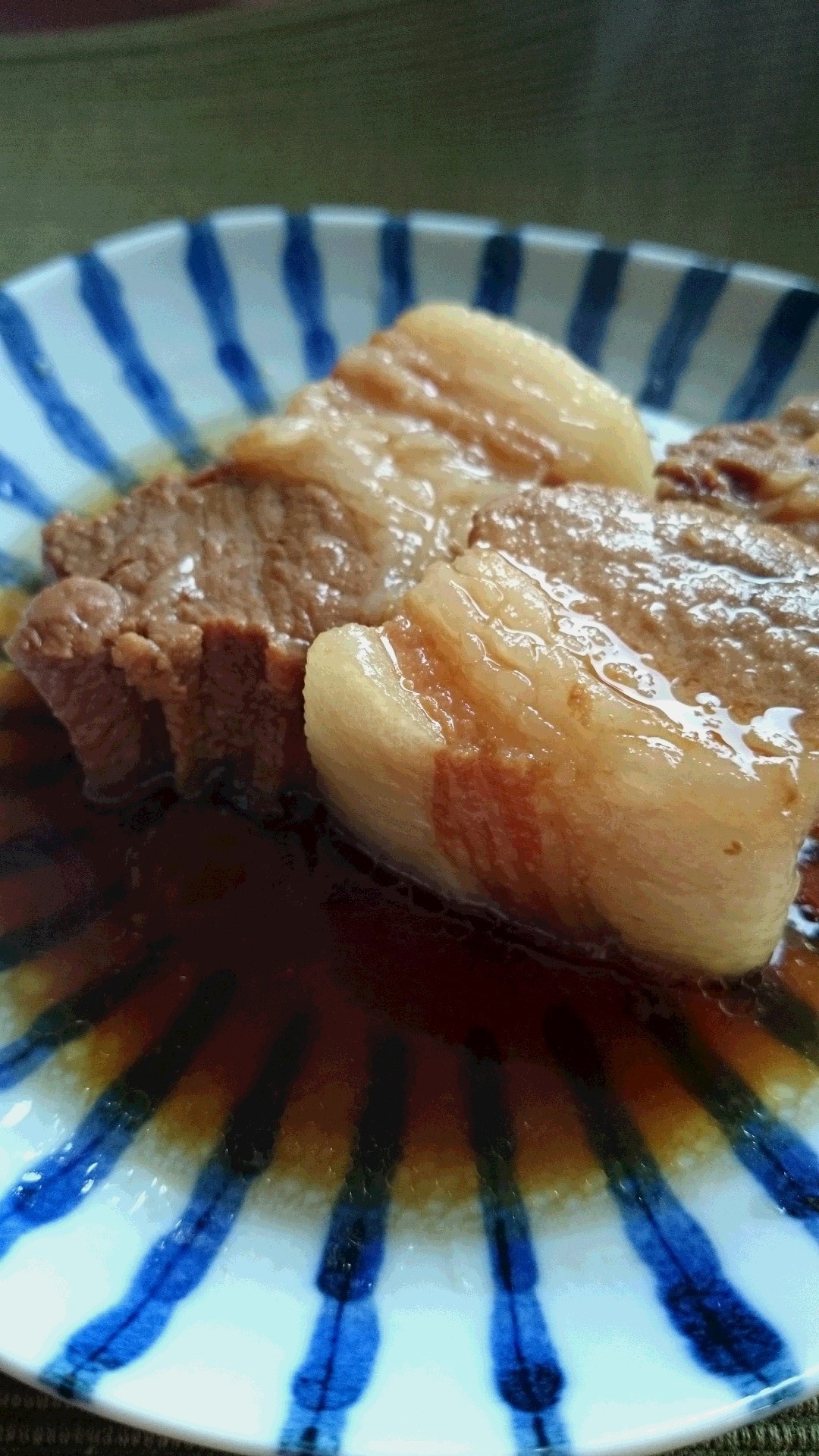 脂身が美味しい炊飯器「豚角煮」♪