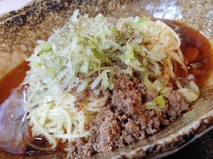 炒りゴマで汁なし坦々麺