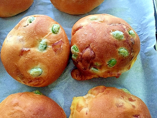 枝豆とチーズのパン