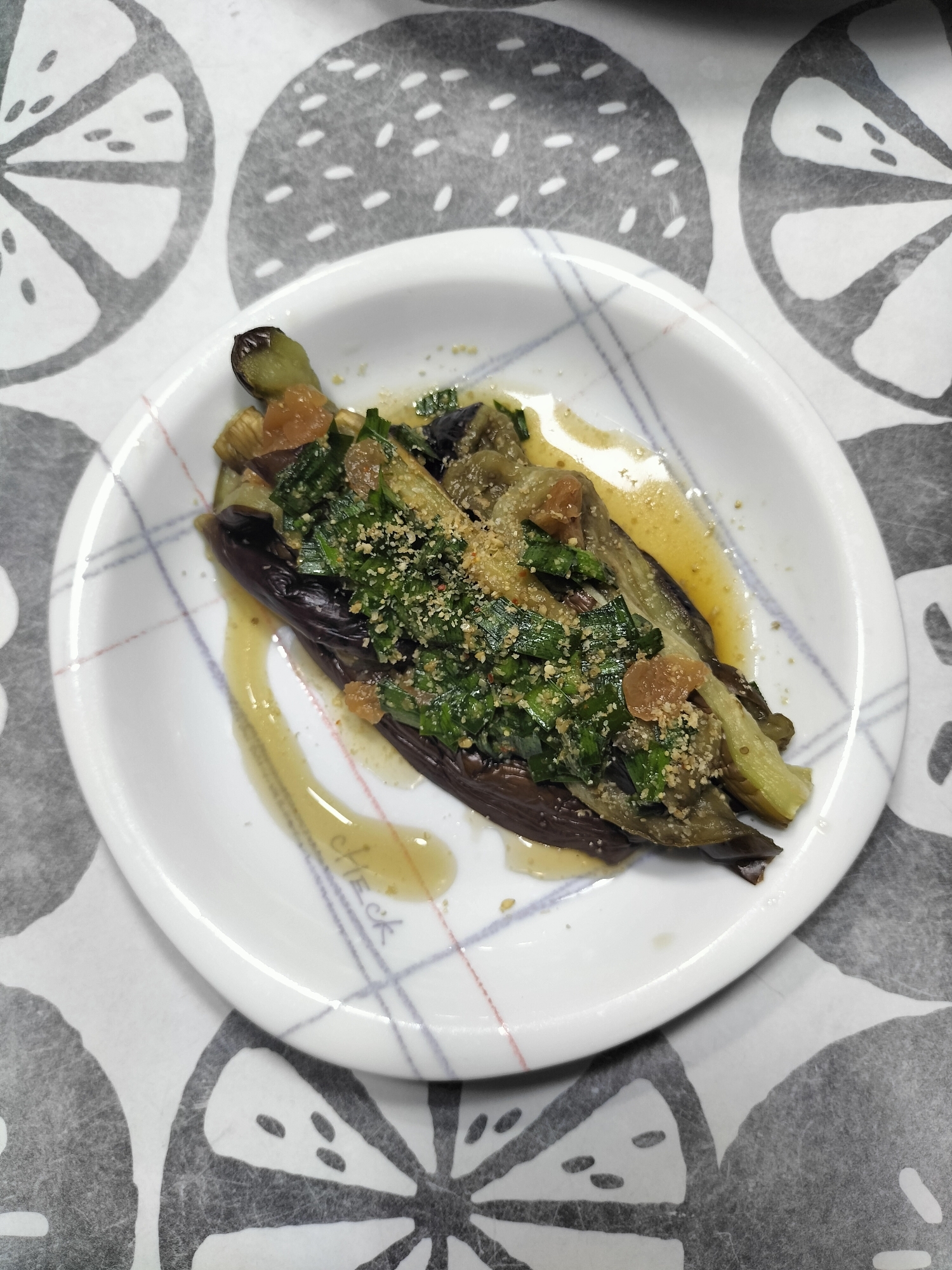 オーブン焼き茄子の梅にらだれがけ