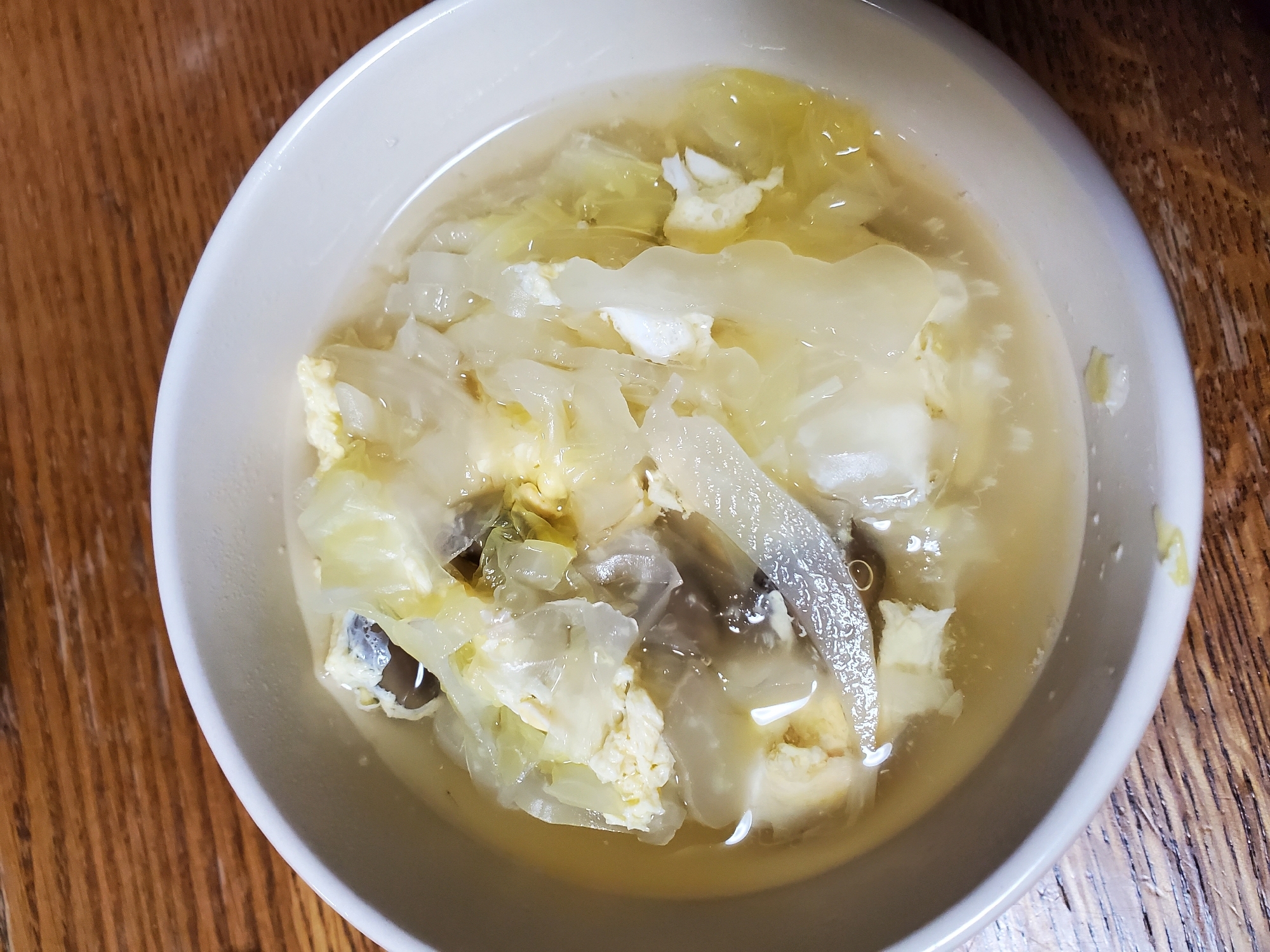 白菜と黒豆の卵とじスープ