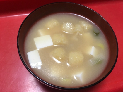 簡単！美味しい！豆腐と油揚げの味噌汁