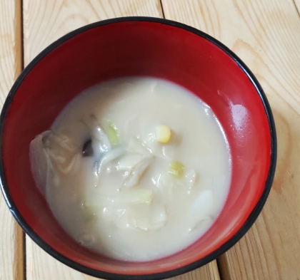 Guuママさん✨家にある食材で、ちゃんぽん風スープ、とてもおいしかったです(❁´◡`❁)朝晩、肌寒いくらいになりましたねಠ_ಠいい時期が長く続くと良いのになぁ～