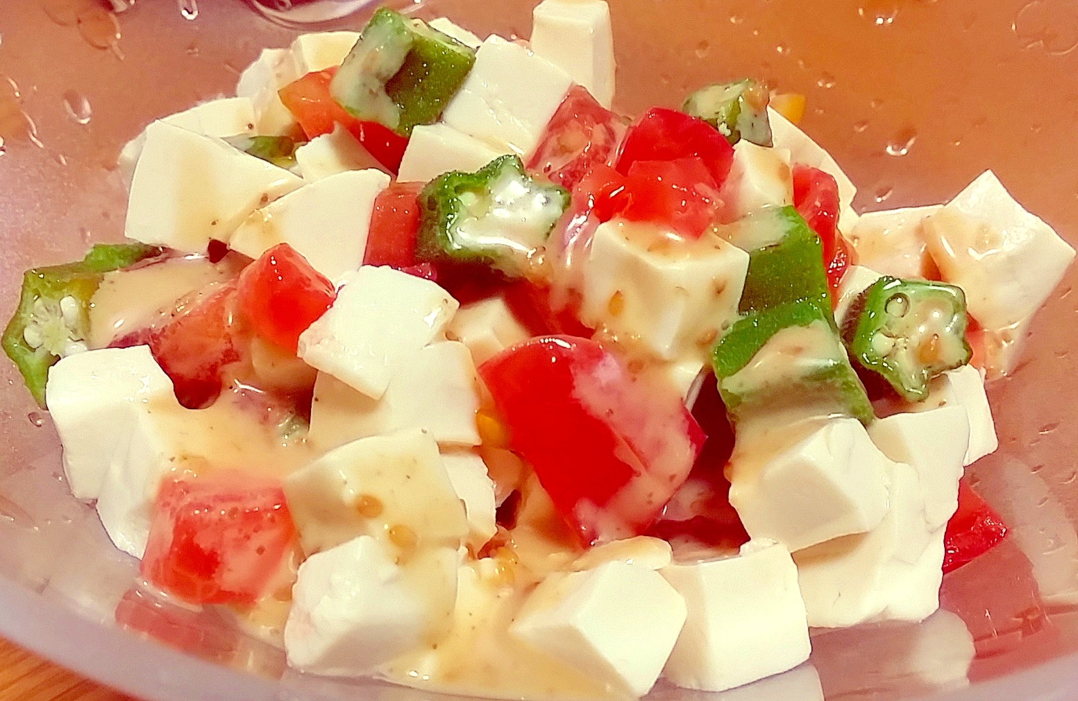夏野菜でヘルシー☆オクラとトマトの豆腐サラダ♪