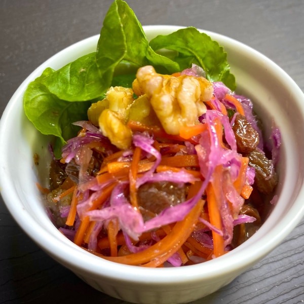 ハロウィンの脇役にお勧め 人参と紫キャベツのラペ レシピ 作り方 By おくぅ 楽天レシピ ハロウィンの脇役にお勧め 人参と紫キャベツのラペ レシピ 作り方 By おくぅ 楽天レシピ