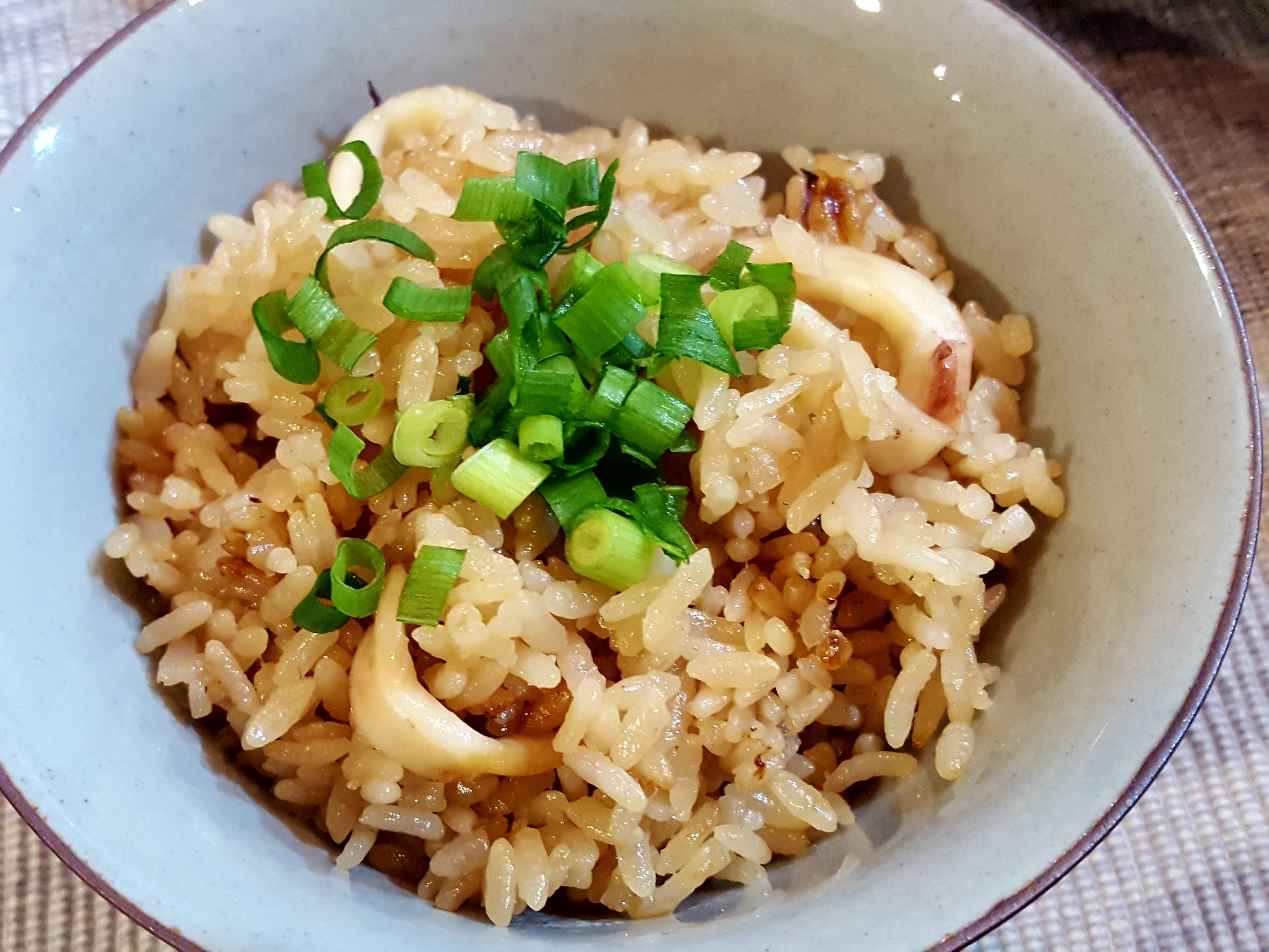 おこげもうまい！イカと生姜の炊き込みご飯