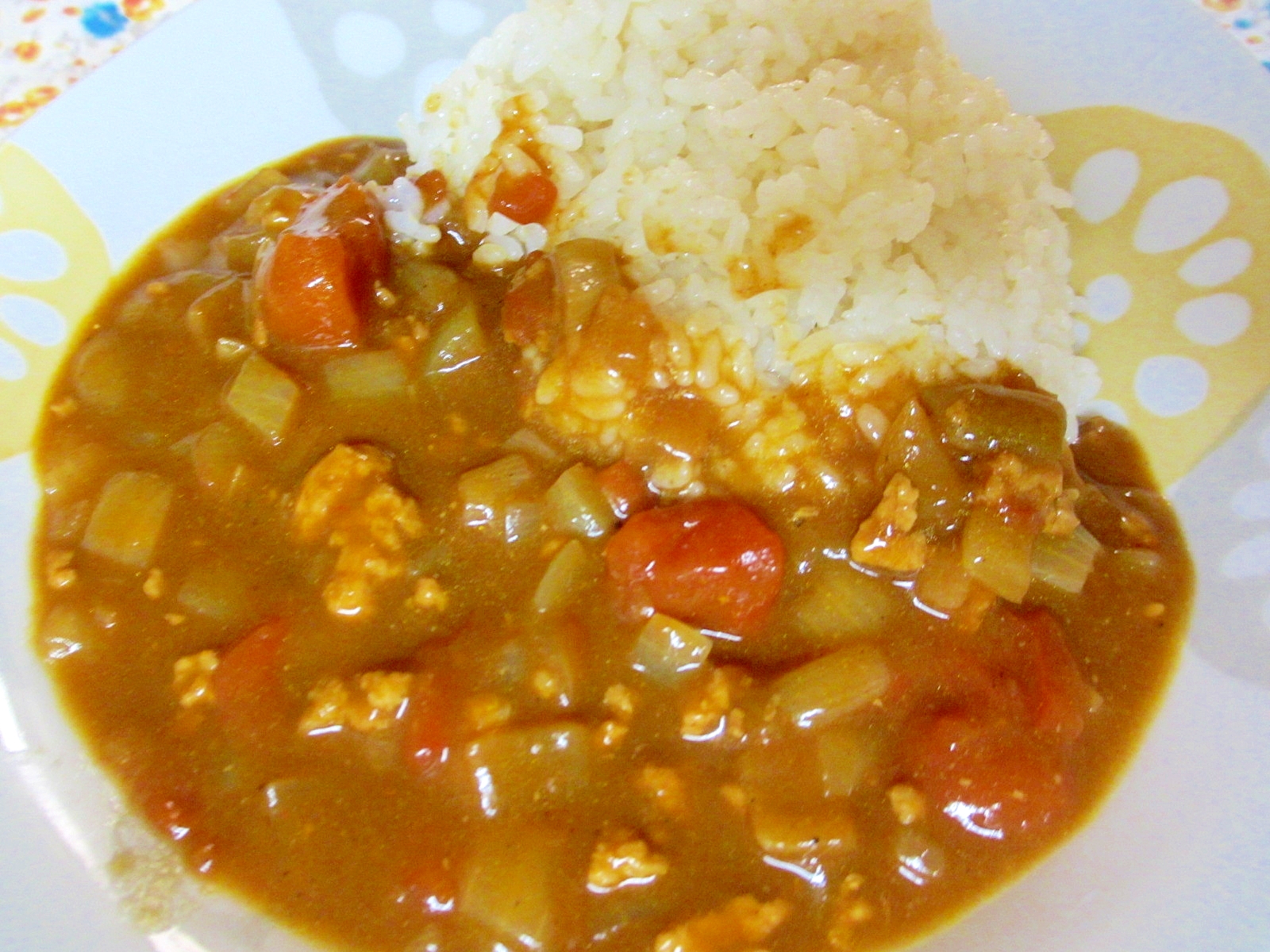 ひき肉とトマト缶の簡単カレー