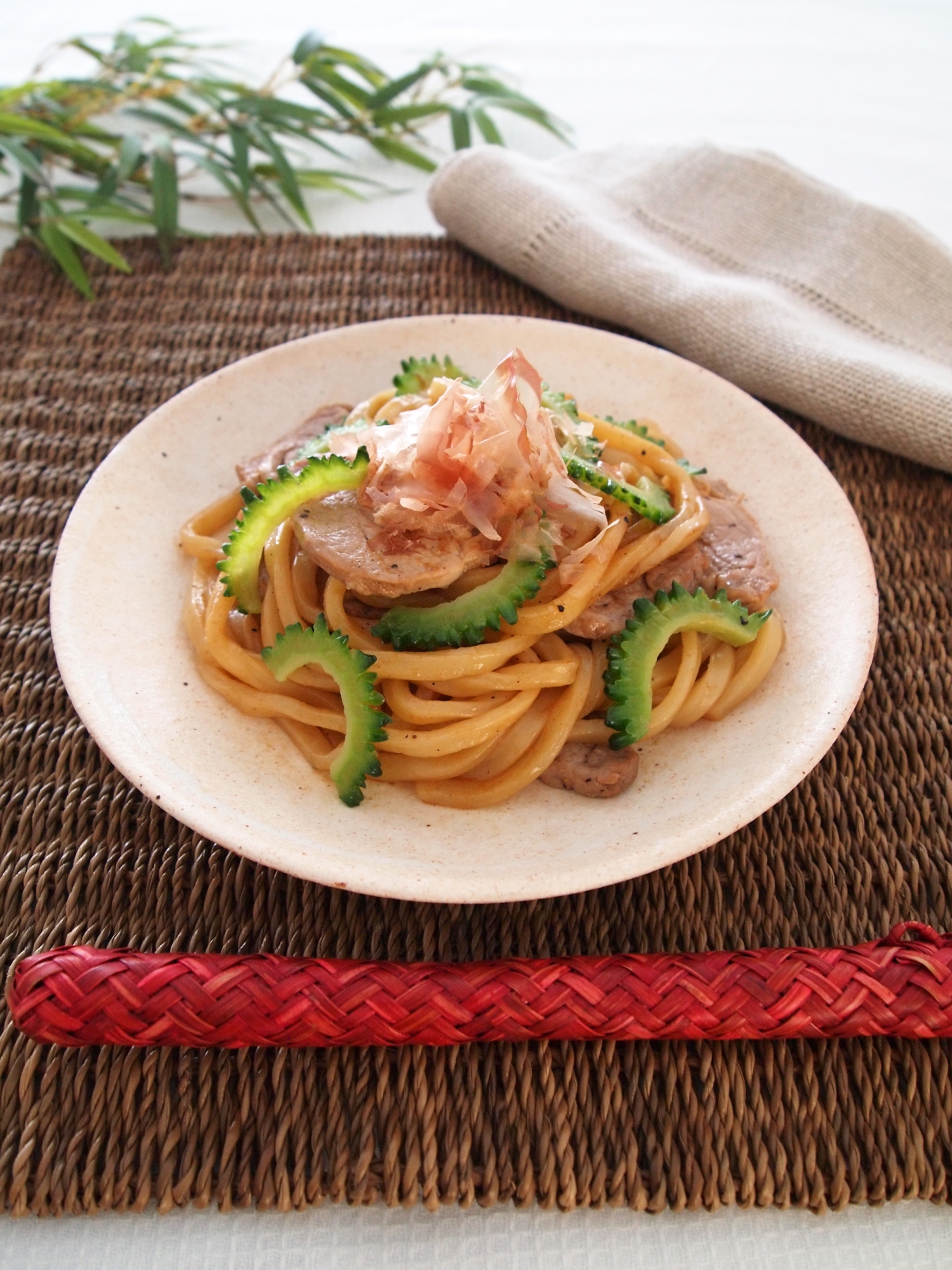 豚肉とゴーヤのうどんチャンプル