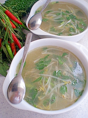 とろりと・・モロモヤ中華スープ