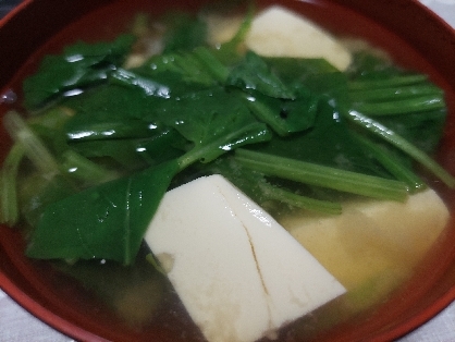 ほうれん草と豆腐の味噌汁