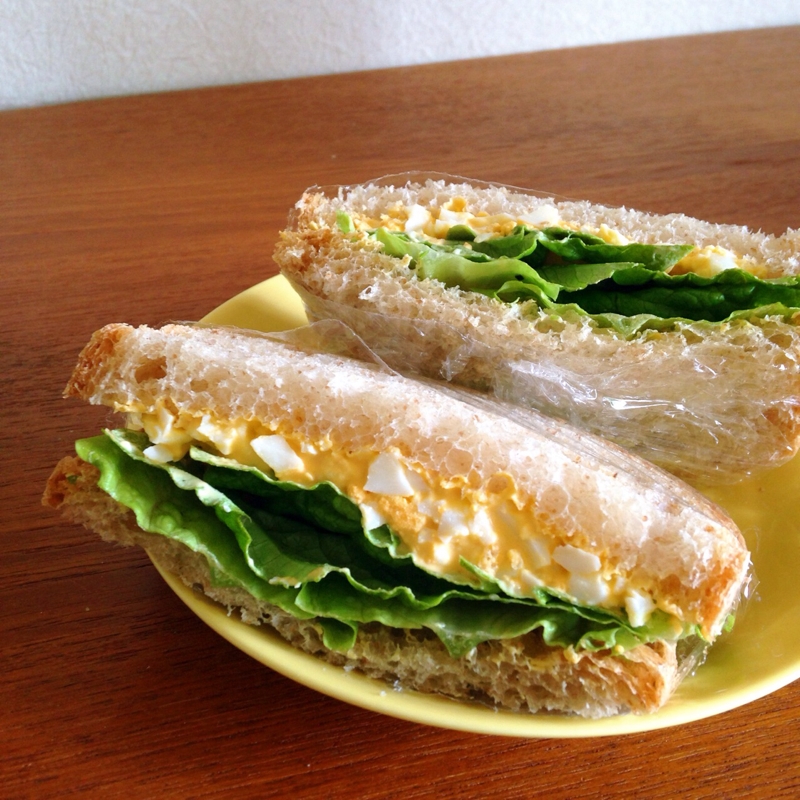 レタスとたまごのサンドイッチ