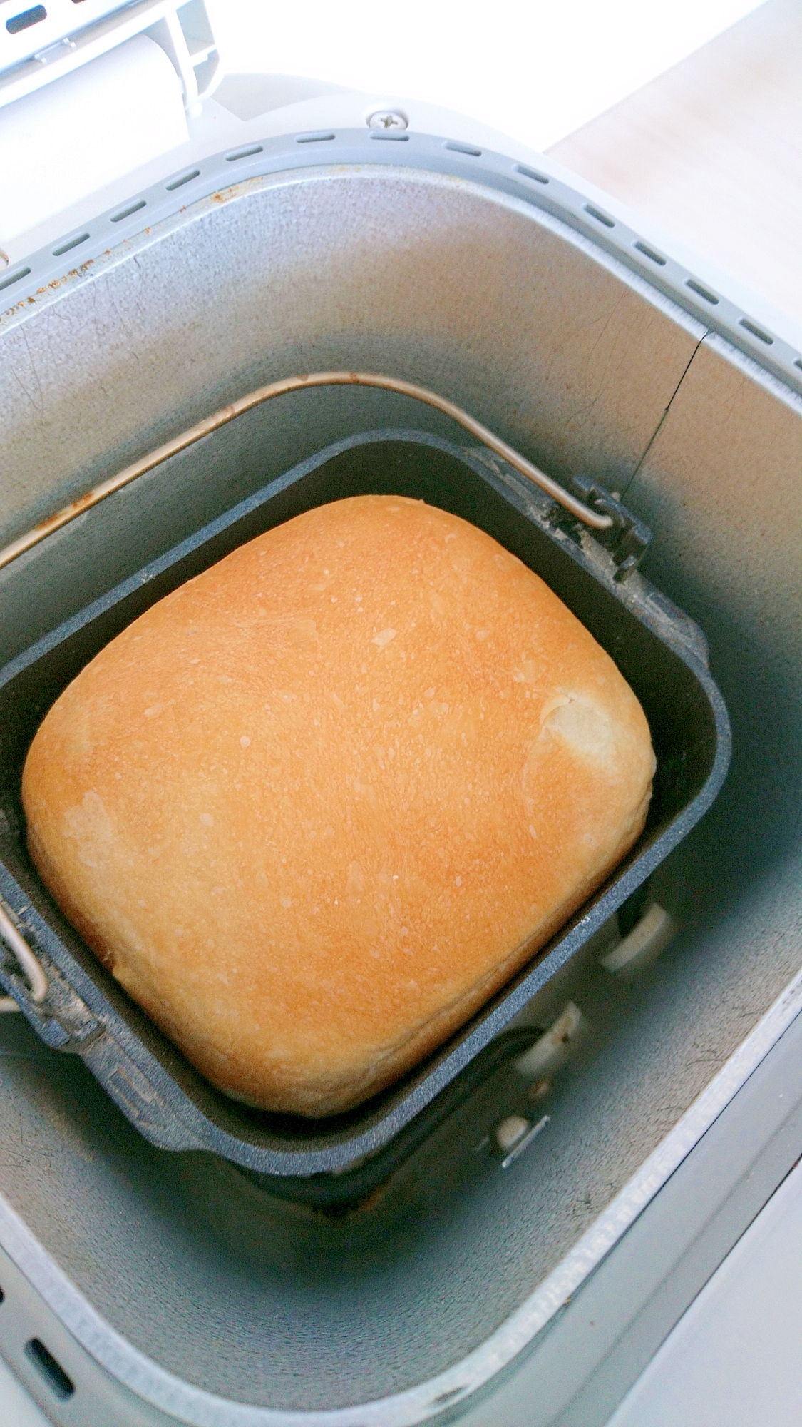 HBにお任せ!コロコロさつまいも入りの食パン