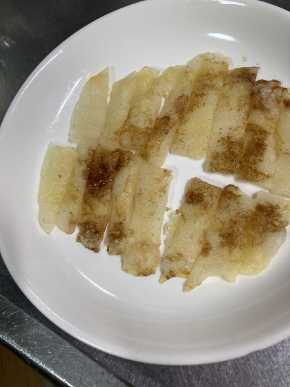 一口サイズでパクッ☆国産チーズ醤油餅