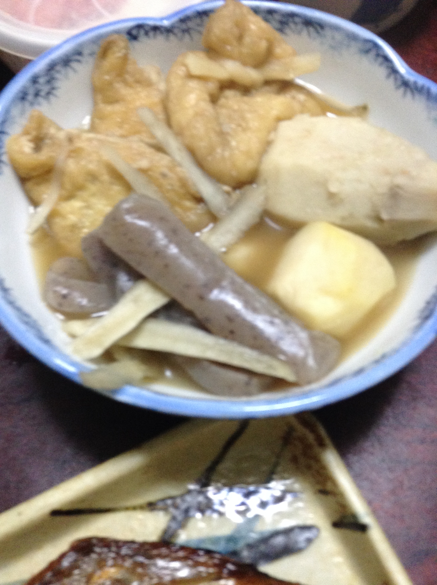 麺つゆde里芋と餅入り巾着の煮物