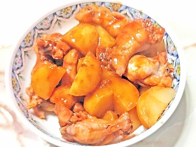 業スーのアレで!手羽元とポテトのバーベキュー煮込み