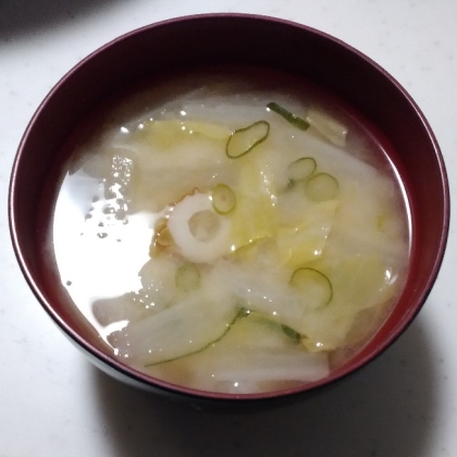 戻した椎茸+戻し湯で３分！？竹輪と小松菜の味噌汁♪