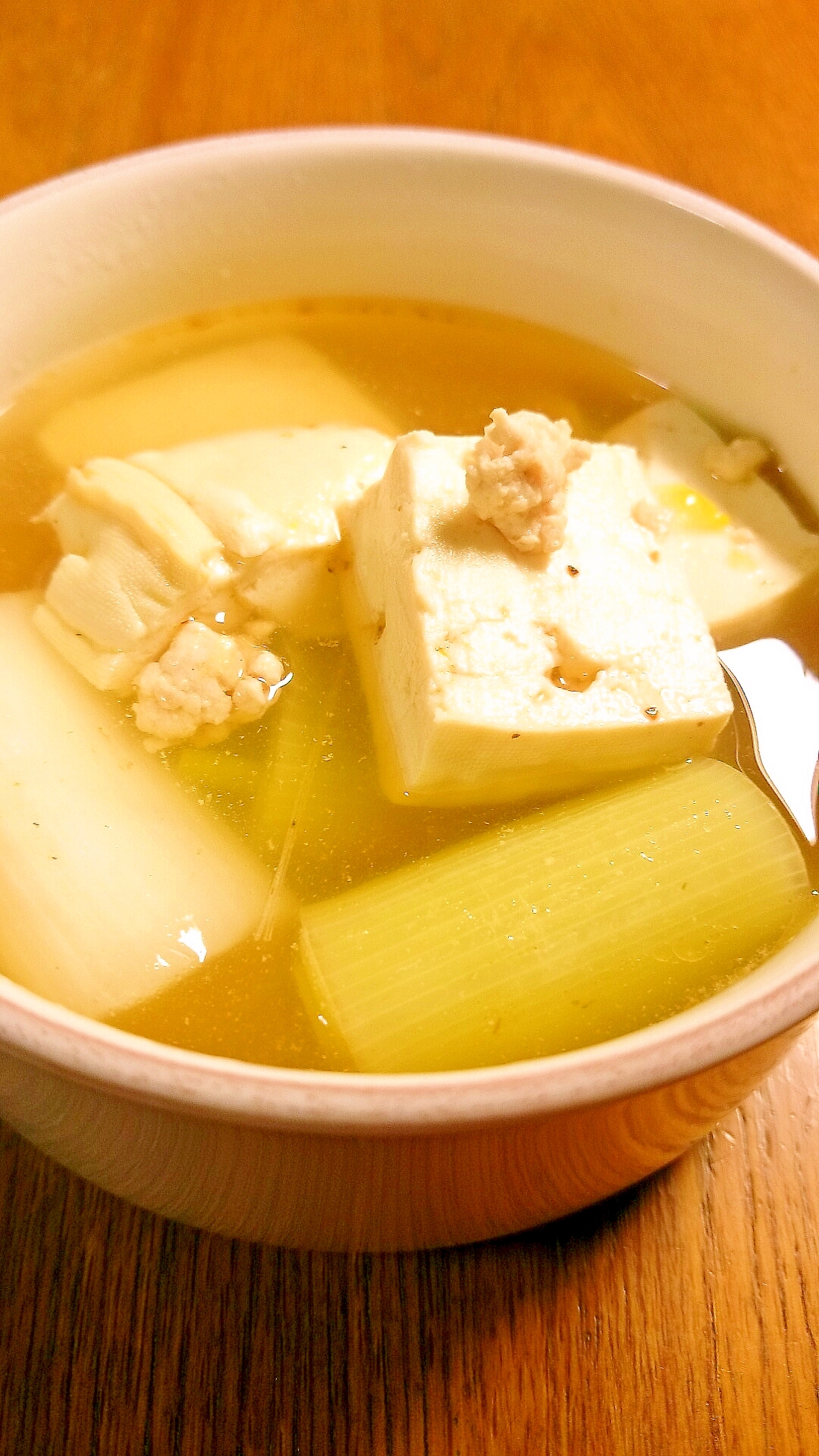 風邪予防にも！下仁田ネギと豆腐のあったかスープ