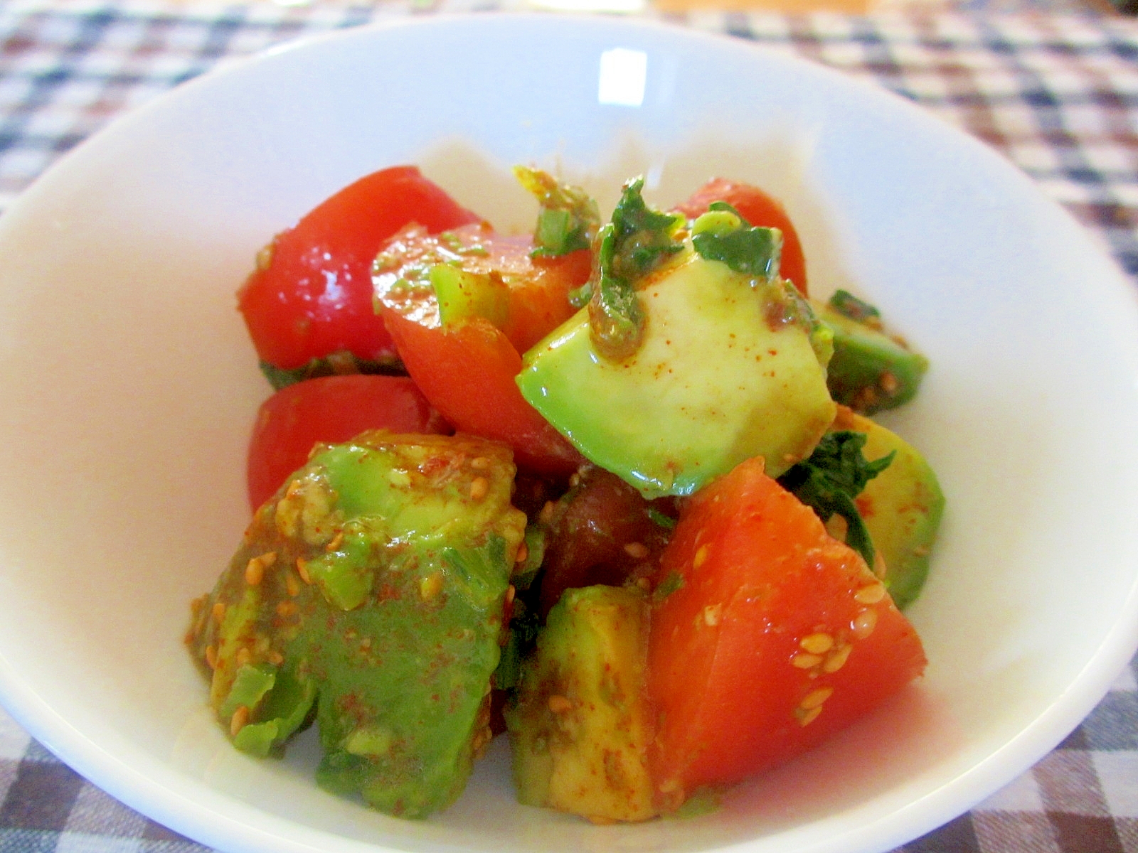 アボカド、トマト、小松菜のピリ辛ナムル