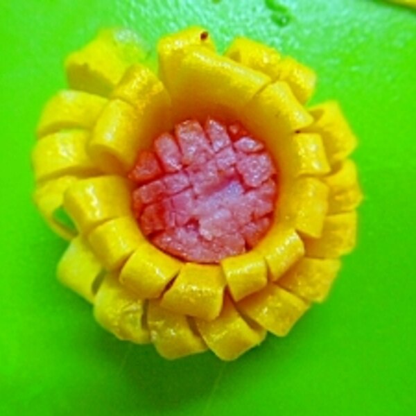 キャラ弁 スグにできちゃう 簡単ひまわり レシピ 作り方 By プッチン5903 楽天レシピ キャラ弁 スグにできちゃう 簡単ひまわり レシピ 作り方 By プッチン5903 楽天レシピ