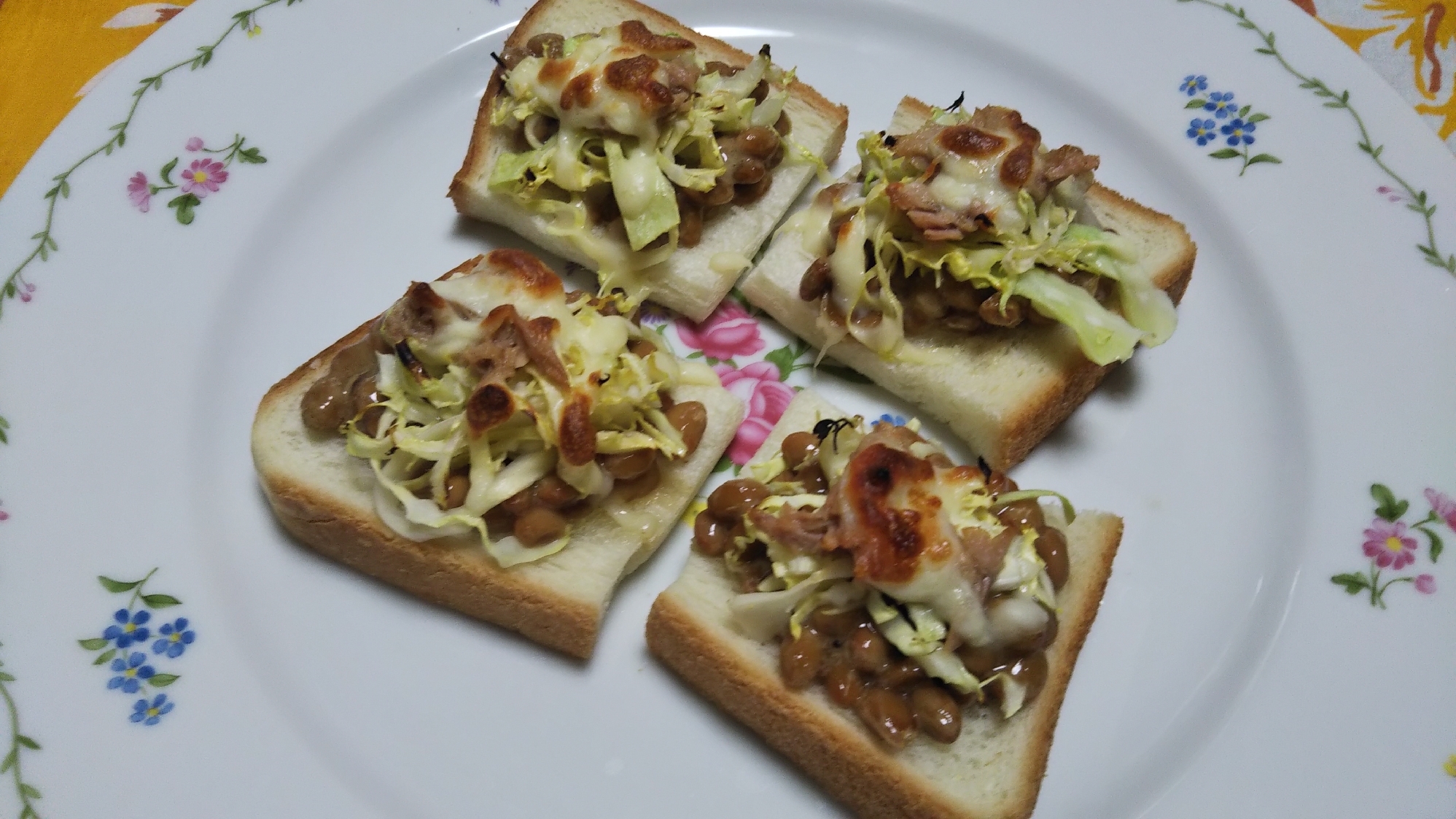 一口おつまみ！納豆きゃべつツナチーズトースト☆