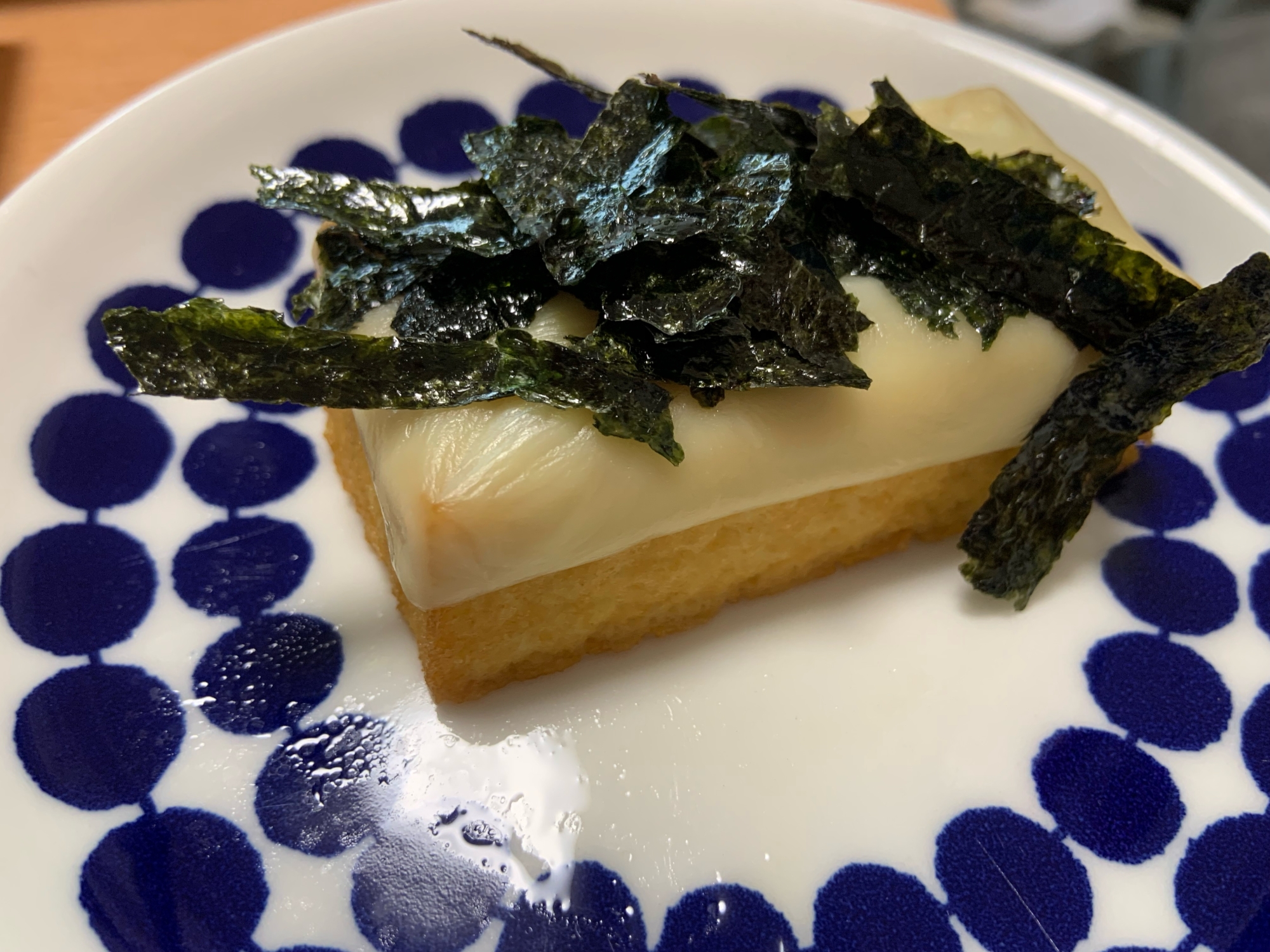 超簡単レンジで1分!厚揚げ味噌マヨチーズ♪