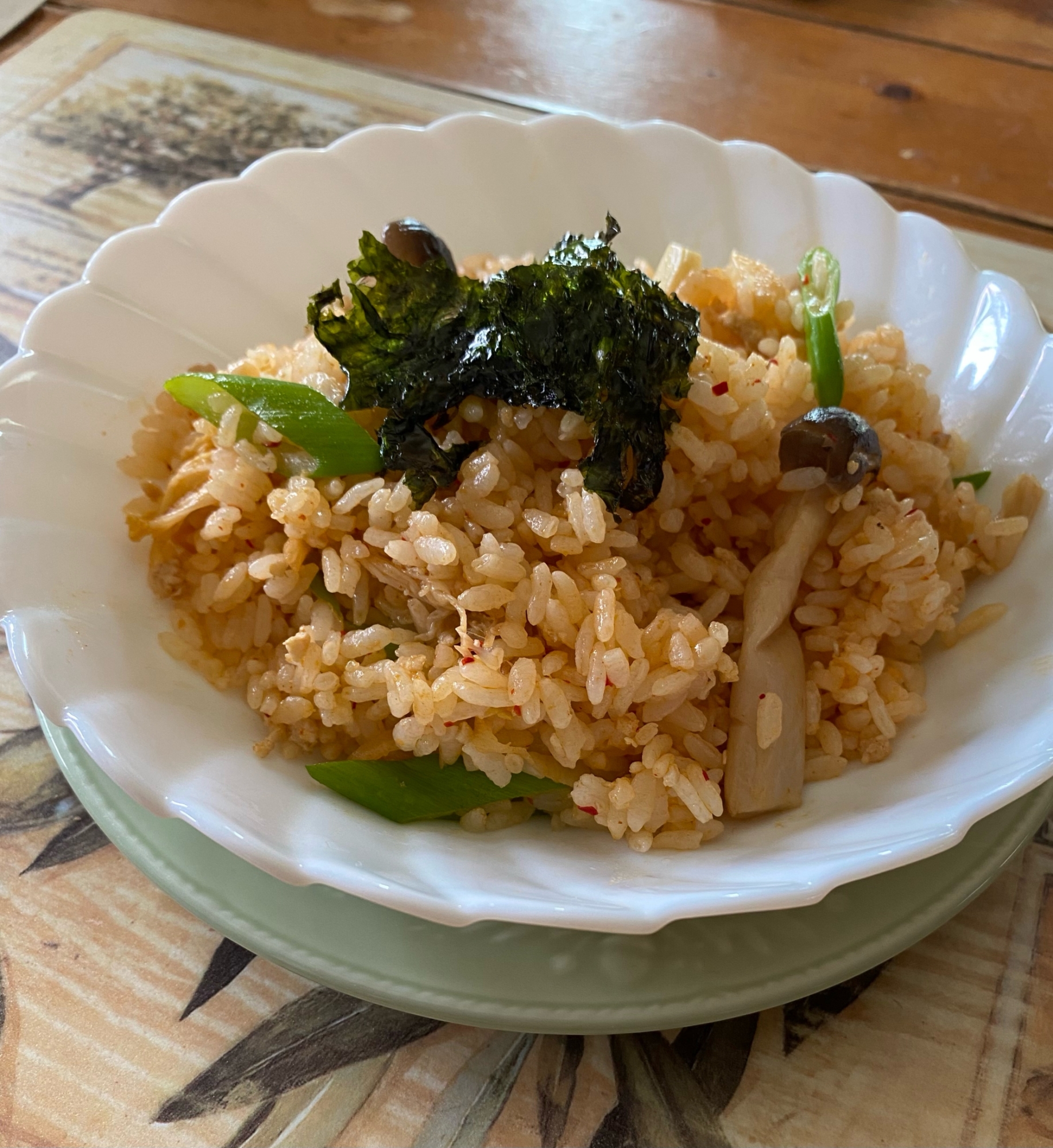 鶏ミンチとシメジのキムチチャーハン！