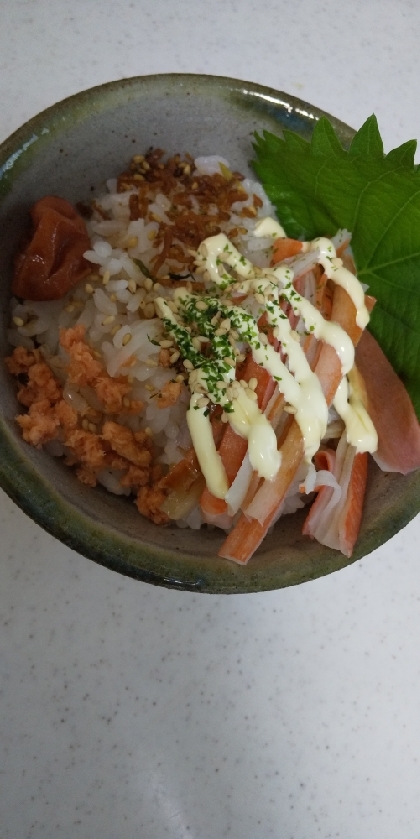 カニカマ＆鮭の大葉梅干しご飯