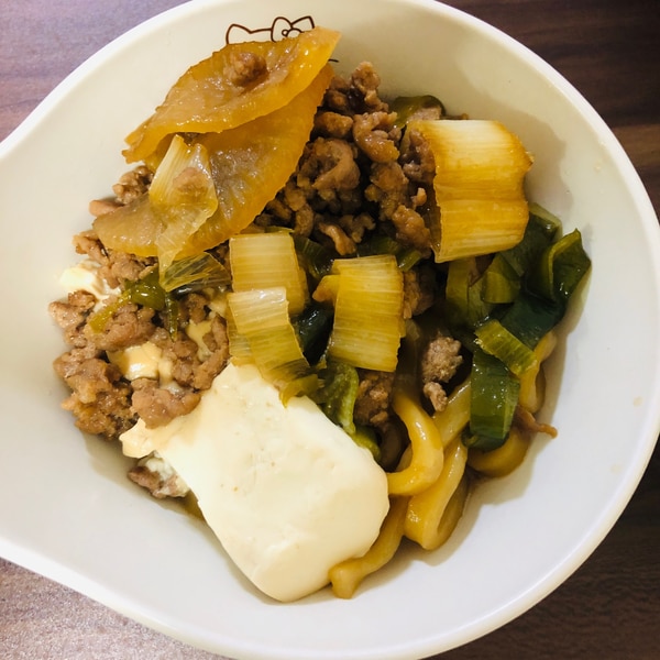 すき焼きのタレで煮込みうどん 簡単 レシピ 作り方 By ろーるけーき 楽天レシピ すき焼きのタレで煮込みうどん 簡単 レシピ 作り方 By ろーるけーき 楽天レシピ