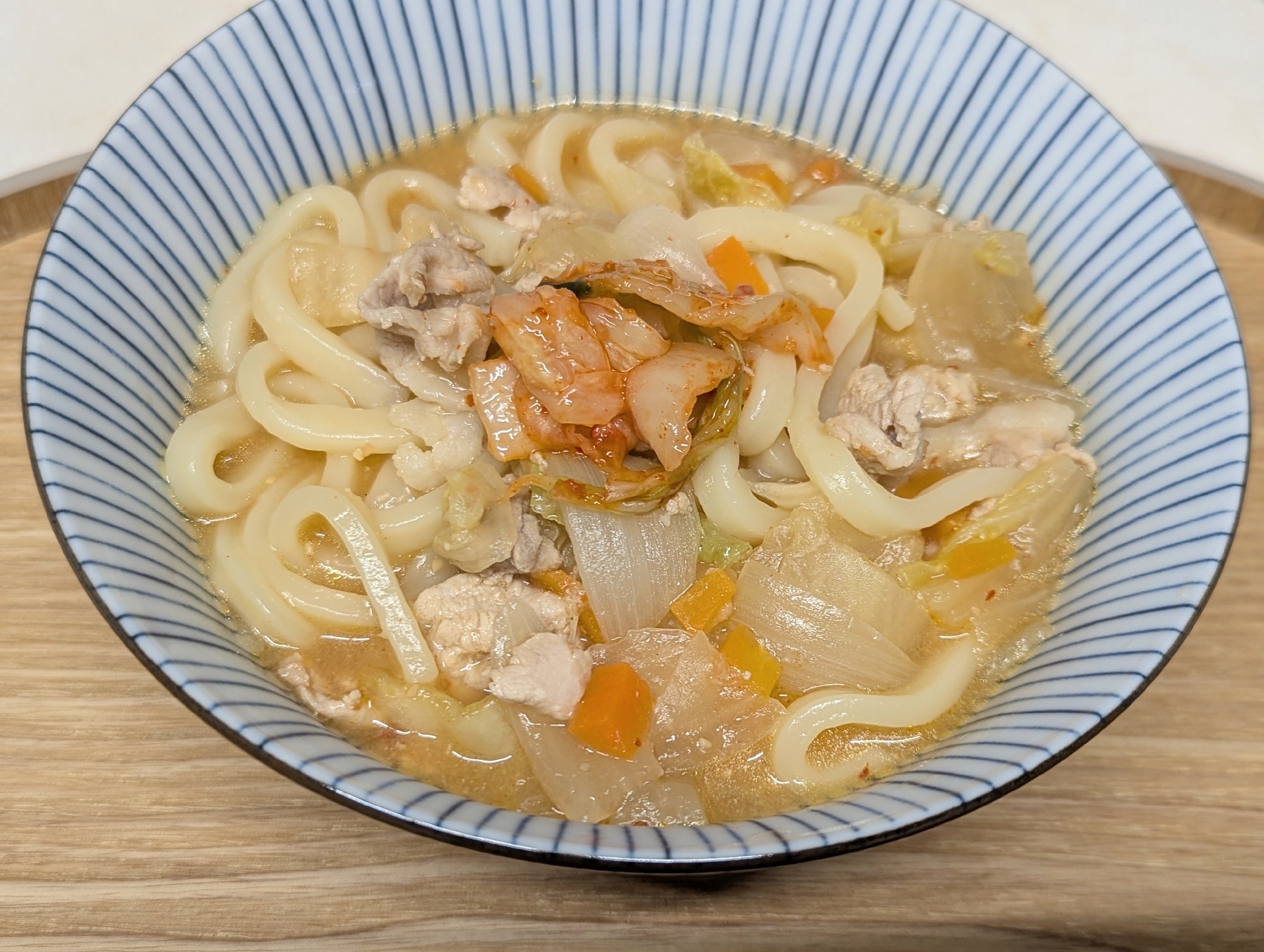 残った豚汁で◇豚キムチうどん◇