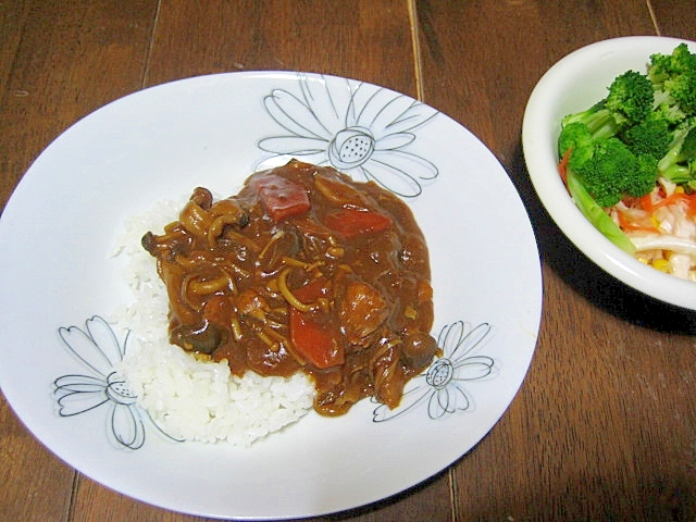 さば缶とたっぷりきのこde秋カレー