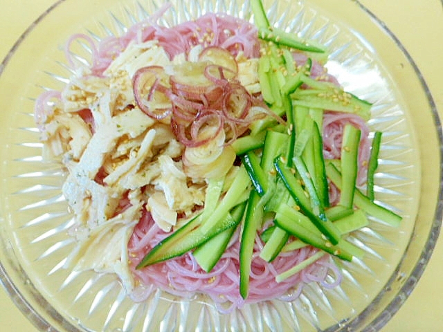 サラダチキン・胡瓜・茗荷の梅素麺