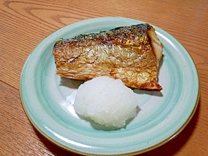 鯖の塩焼き 焼き魚の種類が増えそうです レシピ 作り方 By Moko0563 楽天レシピ 鯖の塩焼き 焼き魚の種類が増えそうです レシピ 作り方 By Moko0563 楽天レシピ
