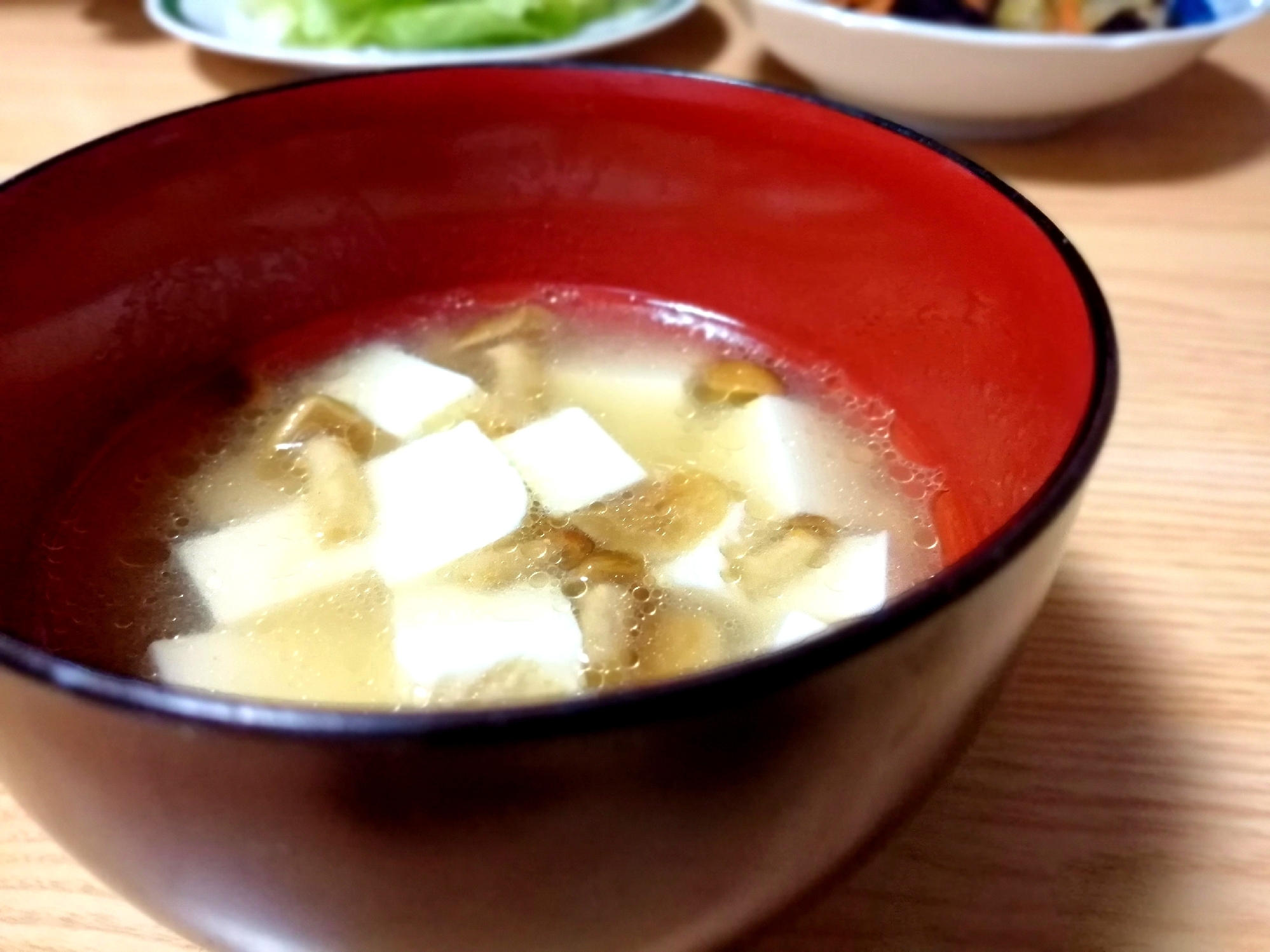豆腐となめこの中華スープ