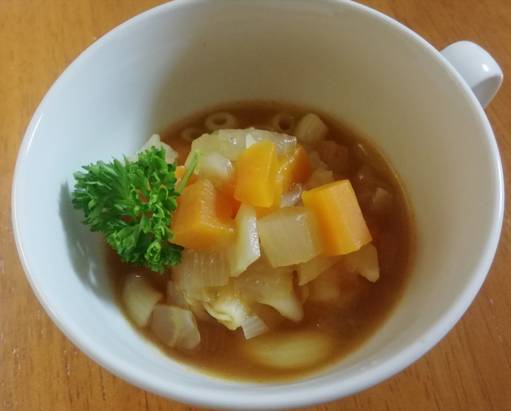 簡単♪ワンポット☆マカロニトマトスープ
